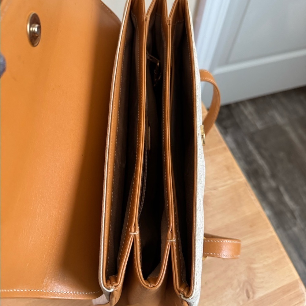 Gucci Micro Logo Tan and Cream Shoulder Bag - NOT FOR SALE - Picture 11 of 16